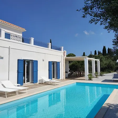 Villa Laura - Serene Escape With A Private Pool *