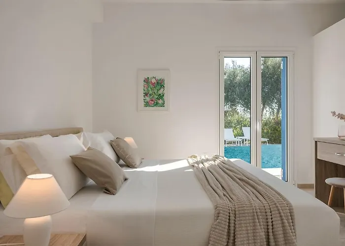 Laura - Serene Escape With A Private Pool