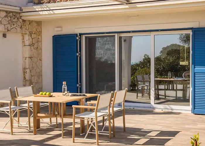 Villa Laura - Serene Escape With A Private Pool