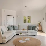 Laura - Serene Escape With A Private Pool *
