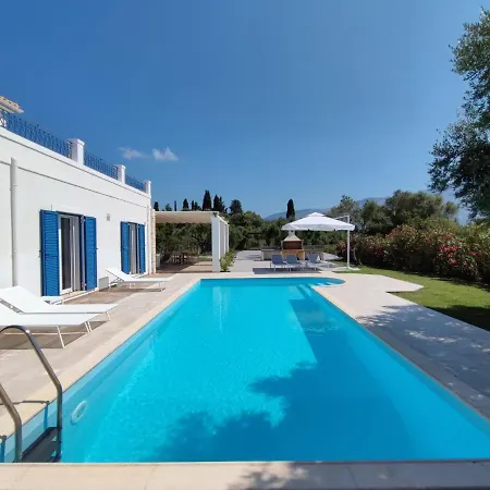 Villa Laura - Serene Escape With A Private Pool