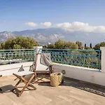 Laura - Serene Escape With A Private Pool * Spartià