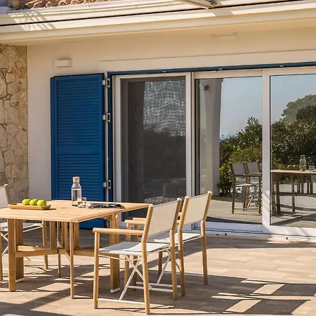 فيلة Laura - Serene Escape With A Private Pool
